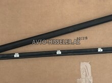 Mercedes W219 CLS ön sol qapı şüşəsinin moldinqi